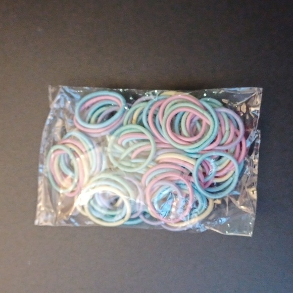 $4 Add-on New 100 Pastel Coloured Hair Ties - Small (Braid Size) - Picture 2 of 3